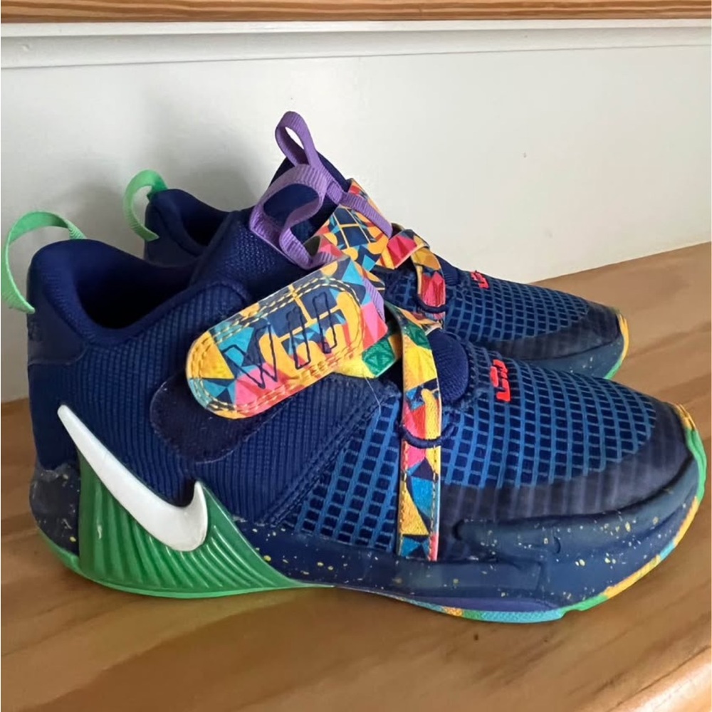 Nike LeBron Kids Navy Blue Sneakers with Multicolor Accents